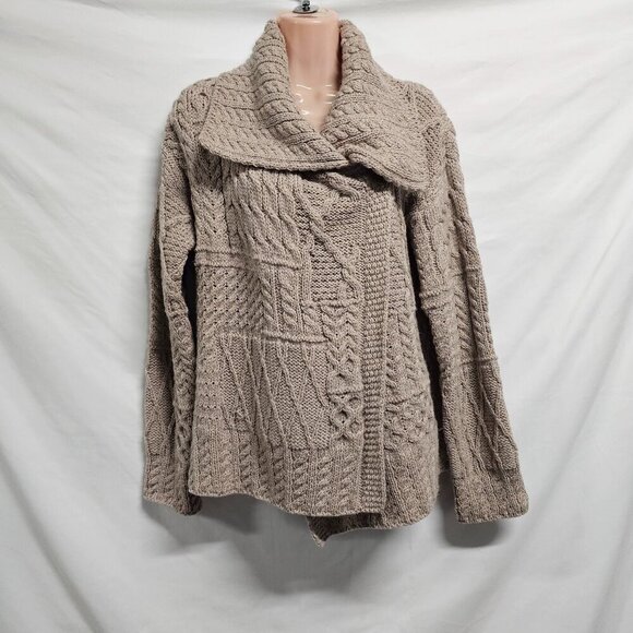 Aran Isles Women Chunky One Button Cardigan Sweater Size M Beige Long Sleeve - Picture 2 of 13